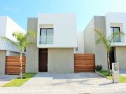 CASA EN VENTA EN SAN ISIDRO JURIQUILLA, QUERETARO