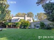 Casa en venta en San Isidro Santa Rita 5 dormitorios