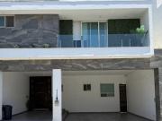 CASA EN VENTA EN SAN JERÓNIMO