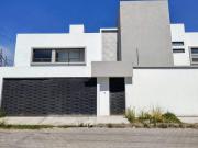 Casa en Venta en San Jerónimo Chicahualco, Metepec, México