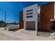 CASA EN VENTA EN SAN JUAN DEL RIO QUERETARO