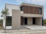 CASA EN VENTA EN SAN MARINO LOMAS DE ANGELÓPOLIS 2