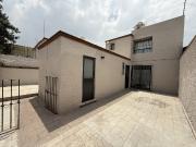 Casa en venta en San Mateo con ubicación estratégica...