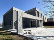 Casa en venta en San Matias a la laguna con 4 dormitorios