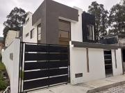 CASA EN VENTA EN SAN MIGUEL CONOCOTO 3D