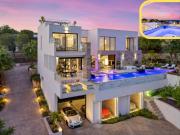 Casa en venta en San Miguel de Salinas. Prestigiosa...