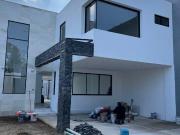 Casa en venta en San Miguel Totocuitlapilco, Metepec, México