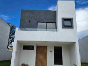 CASA EN VENTA EN SAN PEDRO CHOLULA – ATRÁS DE PLAZA SAN...