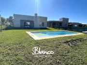 Casa en Venta en San Ramiro, Pilar del Este, Pilar,...