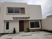 Casa en Venta en San Salvador Tizatlalli, Metepec JL 26 632