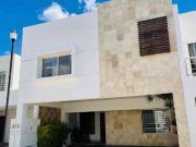 Casa en venta en San Telmo a un costado de Plaza San Telmo