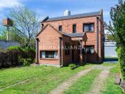 CASA 6 AMBIENTES EN VENTA EN SAN VICENTE