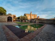 Casa en venta en Sant Joan de Mollet. PRECIOSA MASIA A...