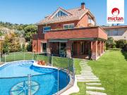 Casa en venta en Sant Just Desvern, La Plana Bellsoleig....