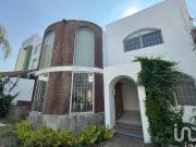 Casa en Venta en Santa Cruz Buenavista, Puebla