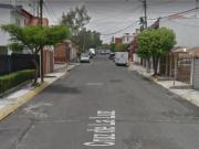 Casa en venta en Santa Cruz del Monte, Naucalpan de...