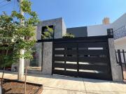 Casa en venta en Santa Elena Alcalde Oriente,...