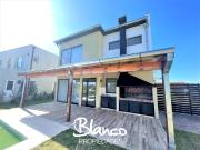Casa en Venta en Santa Elena, Pilar del Este, Pilar,...