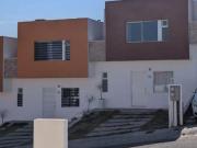 CASA EN VENTA EN SANTA FE, PORTICOS