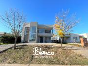 Casa en Venta en Santa Guadalupe, Pilar del Este, Pilar,...