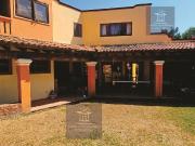 Casa en venta en Santa María Ahuacatlán con terraza