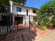 casa en venta en acacias. Cod V84