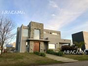 Casa en VENTA en Santa Rita Canning