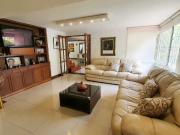 CASA EN VENTA EN SANTA TERESITA DE DOS PLANTAS