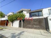 Casa en venta en Santiago De Surco a S/2,217,600