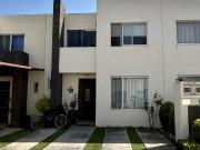 Casa en venta en Santiago Mixquitla, San Pedro Cholula,...