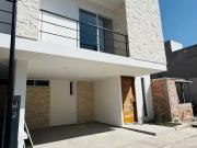 Casa en venta en Santiago Momoxpan, San Pedro Cholula,...