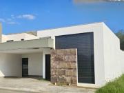 Casa en Venta en Santiago, NL Carretera Nacional