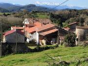 Casa en venta en Santillana del Mar. Casa con terreno en...
