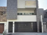 Casa en Venta en Satélite, Sur de Monterrey
