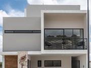 Casa en Venta en Sauco Residencial