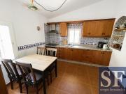 Casa en venta en Sayalonga. Casas.