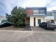 CASA EN VENTA EN SENDEROS DE MONTE VERDE, TLAJOMULCO DE...