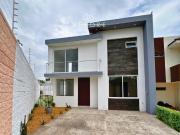 CASA EN VENTA EN SENDEROS DE MONTEVERDE, TLAJOMULCO DE...