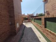 Casa en venta en Serranillos del Valle. GRAN CHALET....