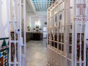 Casa en venta en Sevilla, Arenal Museo. Amplia casa...