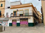 Casa en venta en Sevilla, Feria. CASA CON ENCANTO A...