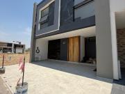 CASA EN VENTA EN SOARE 3 COTO ALTANZA ZAPOPAN
