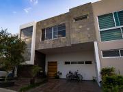 CASA EN VENTA EN SOLARES