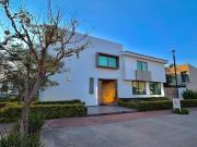 Casa en Venta en Solares Coto 2 en esquina