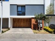 Casa en venta en Solares dentro de coto Soare II zapopan