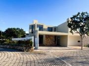 Casa en Venta en Soluna Temozón Norte con Piscina y...