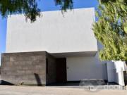 CASA EN VENTA EN ST. ANGELO