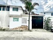 Casa en venta en Sta. Cruz Buenavista, Vía Volkswagen...