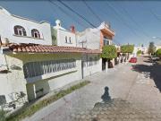 CASA EN VENTA EN Sta. Elena 710, Sta Monica 2da Secc,...