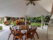 Casa en Venta en Tabachines, Cuernavaca: Elegancia y...